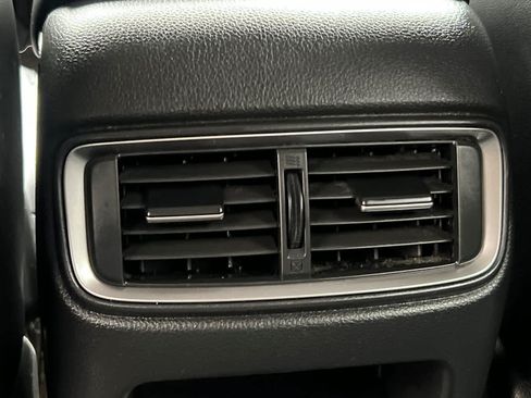 Used 2017 Honda CR-V Touring image 14