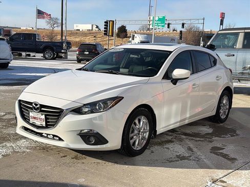Used 2015 MAZDA MAZDA3 i Grand Touring image 4