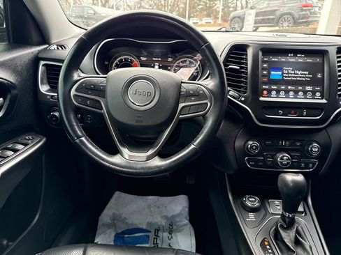 Used 2021 Jeep Cherokee Latitude Lux w/ Comfort/Convenience Group image 13