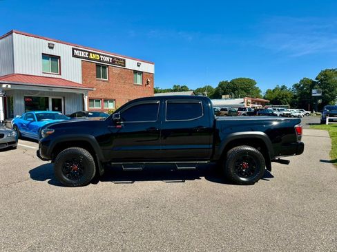 Used 2018 Toyota Tacoma TRD Pro AWD/4WD image 6