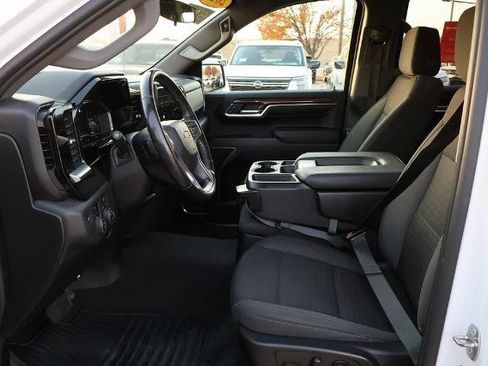 Used 2022 Chevrolet Silverado 1500 LT image 19