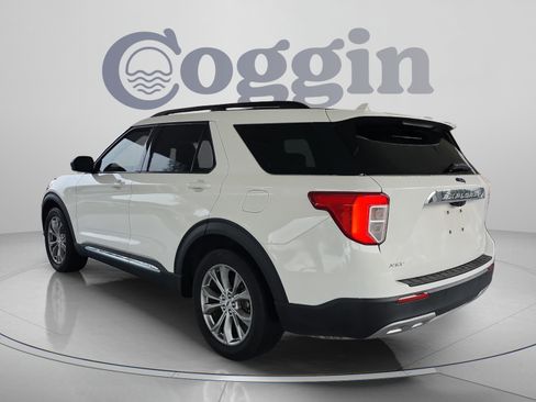 Used 2022 Ford Explorer XLT w/ Equipment Group 202A RWD image 3