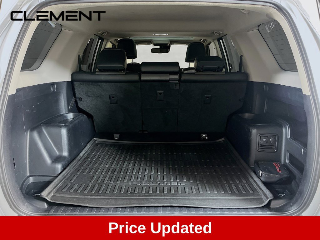 Used 2024 Toyota 4Runner SR5 Premium w/ Moonroof Package AWD/4WD image 10