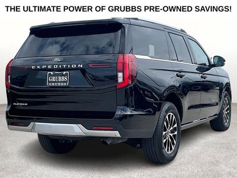Used 2025 Ford Expedition Platinum AWD/4WD image 15