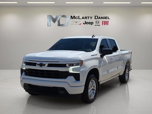 Used 2026 Chevrolet Silverado 1500 RST AWD/4WD image 2