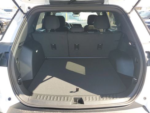 New 2026 Chevrolet Equinox LT image 8