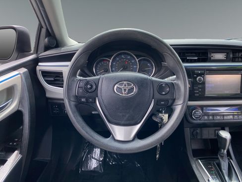 Used 2014 Toyota Corolla LE FWD image 12