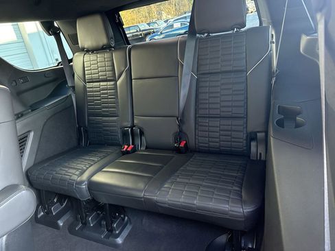 Used 2023 Cadillac Escalade Premium Luxury Platinum AWD/4WD image 30