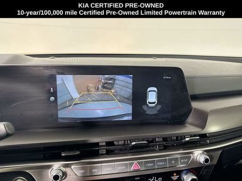 Certified 2024 Kia Telluride S w/ S Sunroof Package AWD/4WD image 7