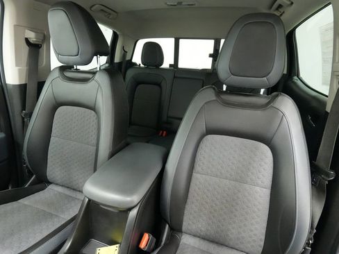 Used 2016 Chevrolet Colorado Z71 AWD/4WD image 15