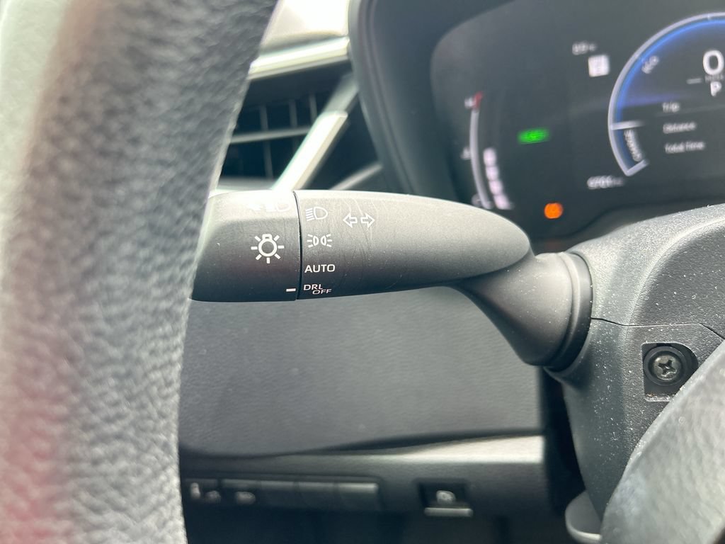 Certified 2026 Toyota Corolla LE FWD image 18