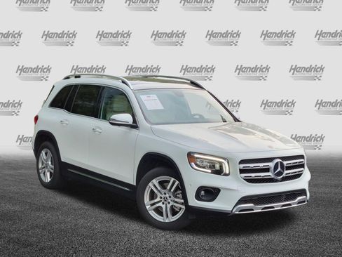 Used 2021 Mercedes-Benz GLB 250 image 2