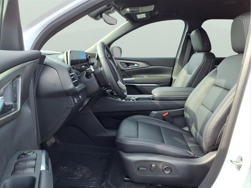 New 2026 Chevrolet Traverse LT w/ Enhanced Driving Package image 15