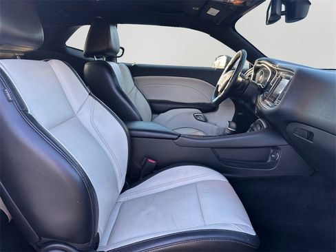 Certified 2018 Dodge Challenger R/T Plus image 12