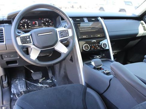 Used 2024 Land Rover Discovery S AWD/4WD image 13