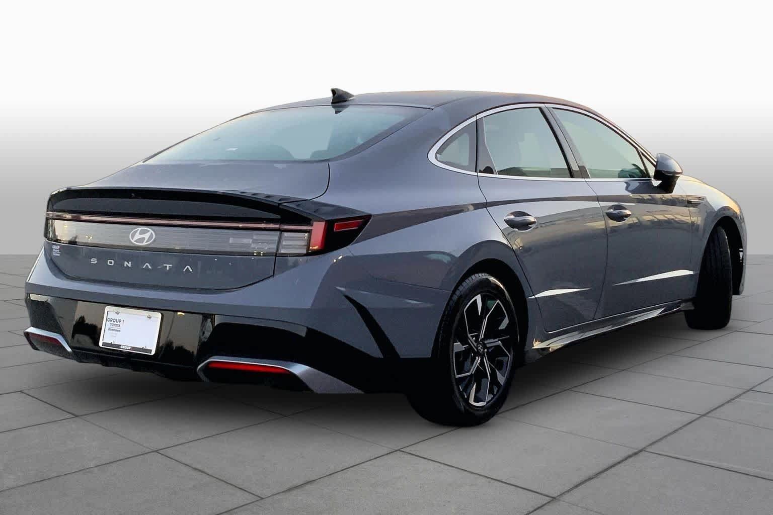 Used 2024 Hyundai Sonata SEL FWD image 11