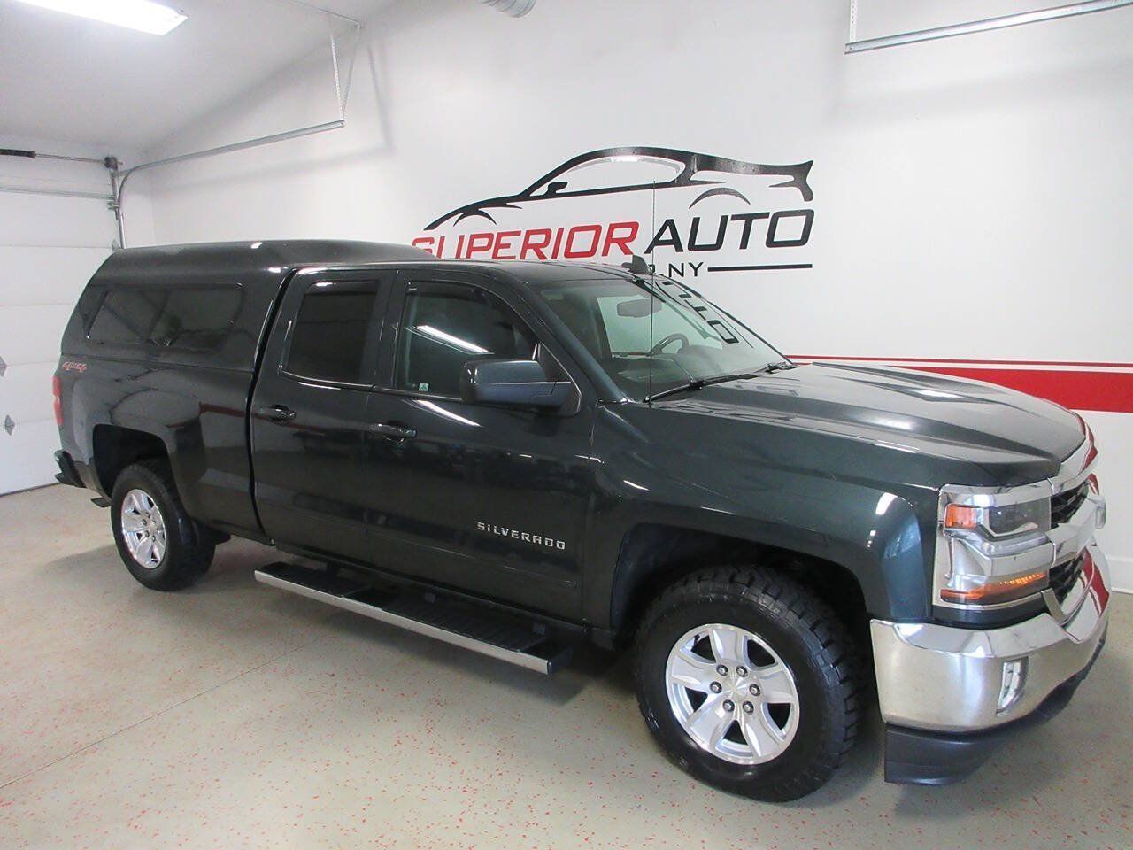 Used 2017 Chevrolet Silverado 1500 LT w/ All Star Edition AWD/4WD image 7