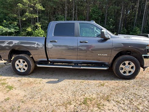 Used 2026 RAM 2500 Big Horn AWD/4WD image 7