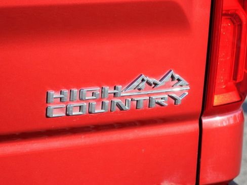 Used 2019 Chevrolet Silverado 1500 High Country image 52