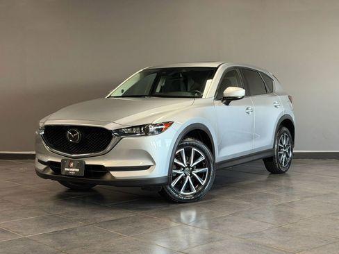Used 2018 MAZDA CX-5 Touring w/ Preferred Equipment Package AWD/4WD image 1