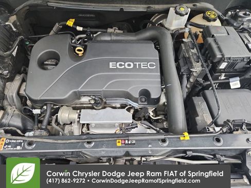 Used 2020 Chevrolet Equinox LT FWD image 32