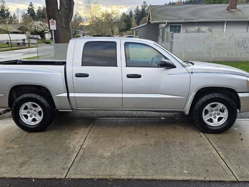 Used 2006 Dodge Dakota SLT AWD/4WD image 4
