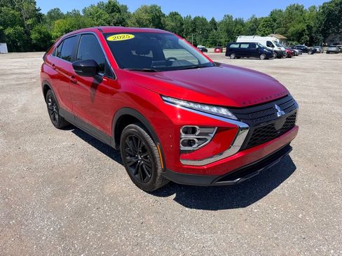Used 2025 Mitsubishi Eclipse Cross AWD image 1