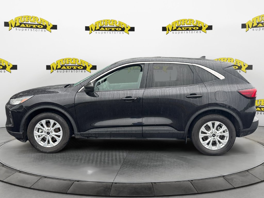 Used 2024 Ford Escape Active FWD image 2