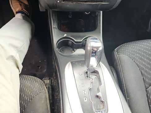 Used 2018 Dodge Journey SXT image 18