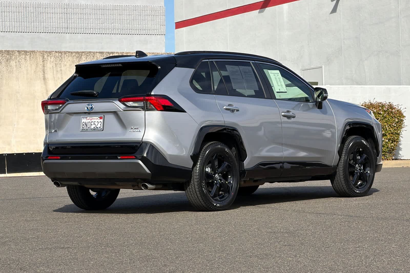 Used 2019 Toyota RAV4 XSE AWD/4WD image 2