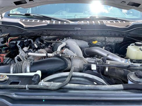 Certified 2022 Ford F250 XLT AWD/4WD image 9