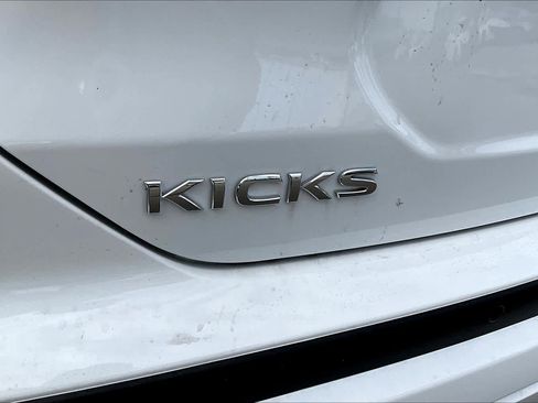 New 2025 Nissan Kicks Play S w/ Interior Electronics Package image 8