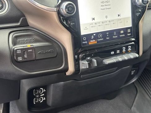 Used 2022 RAM 2500 Laramie w/ Cold Weather Group AWD/4WD image 29