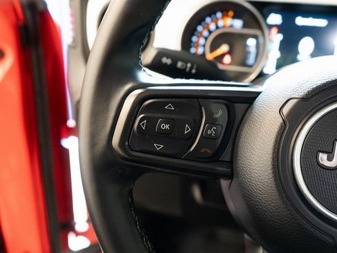 Used 2021 Jeep Wrangler Unlimited Islander image 19