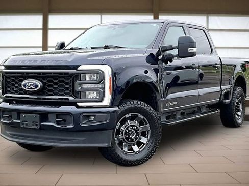 Used 2023 Ford F250 Lariat w/ Sport Appearance Package AWD/4WD image 1