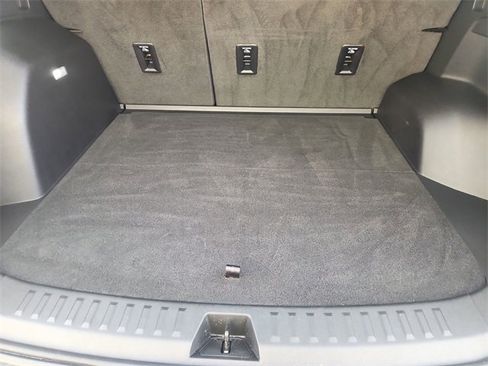 Used 2025 Chevrolet Equinox LT w/ Midnight Edition image 24