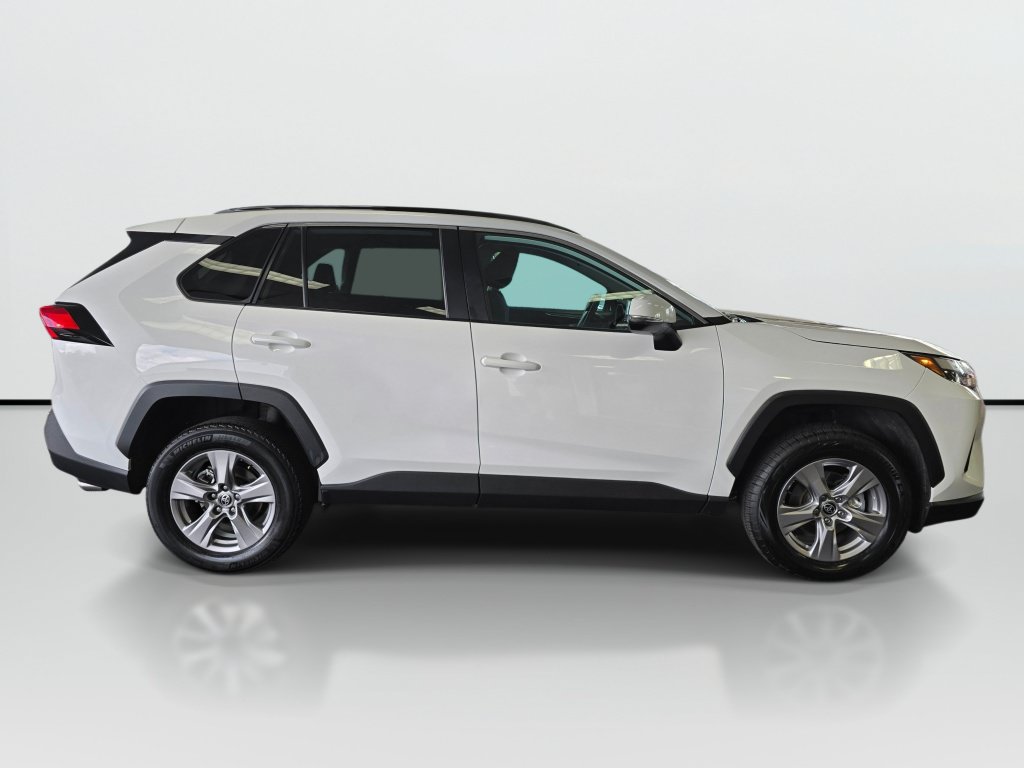 Used 2025 Toyota RAV4 XLE AWD/4WD image 6