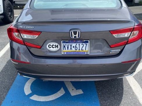 Used 2021 Honda Accord Touring image 5