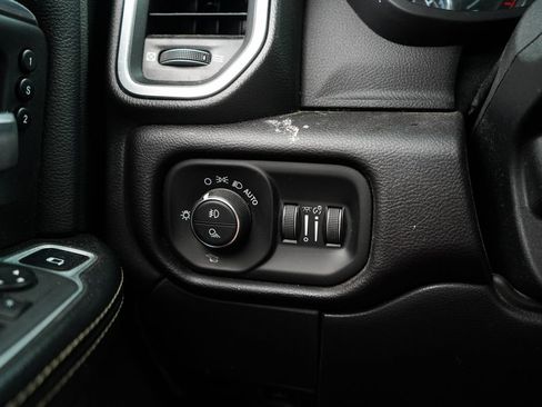 Used 2022 RAM 2500 Laramie AWD/4WD image 35