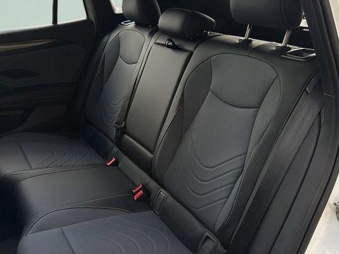 New 2026 Volkswagen Tiguan SE R-Line FWD image 29