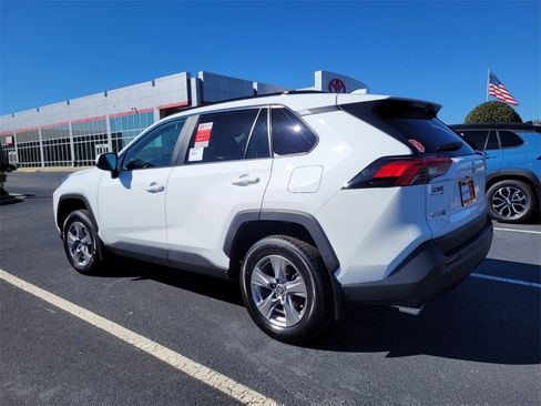 New 2025 Toyota RAV4 XLE image 8