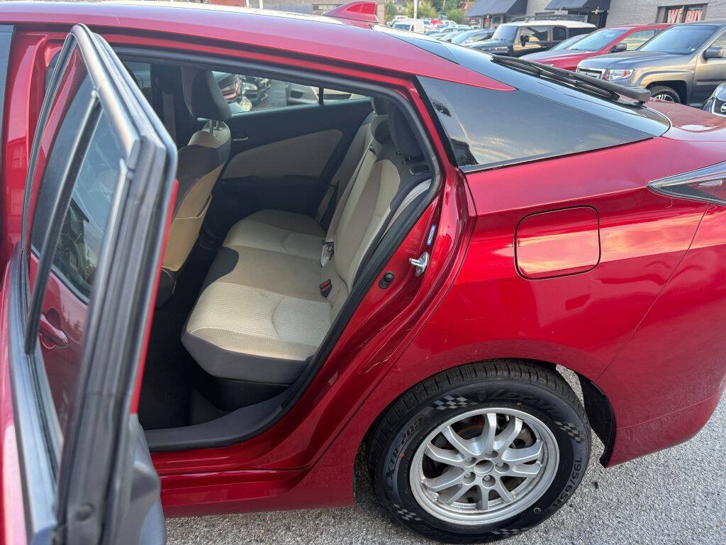 Used 2016 Toyota Prius Two FWD image 24