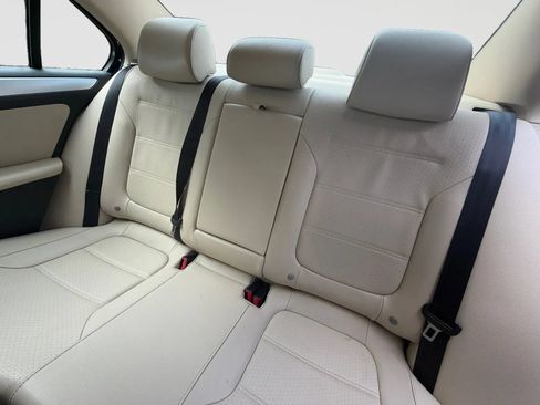 Used 2013 Volkswagen Jetta SE FWD image 15