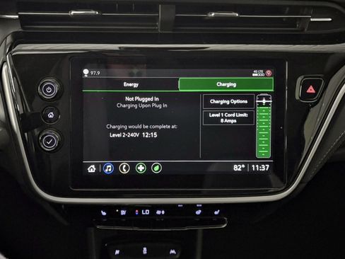 Used 2023 Chevrolet Bolt EUV LT w/ Comfort Package FWD image 11