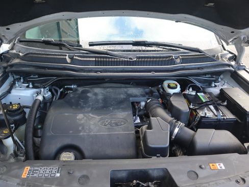 Used 2017 Ford Explorer XLT w/ Equipment Group 202A image 40