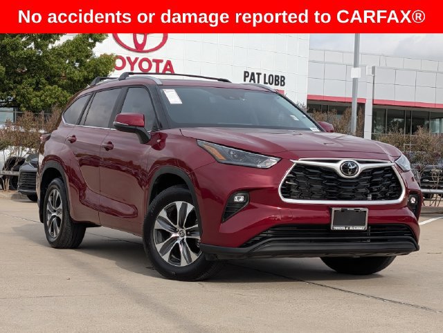 Certified 2026 Toyota Highlander XLE AWD/4WD image 2