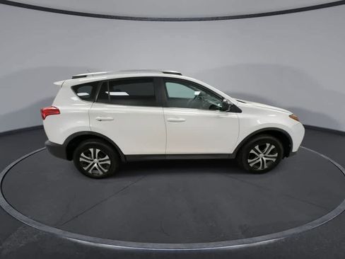 Used 2015 Toyota RAV4 LE AWD/4WD image 9