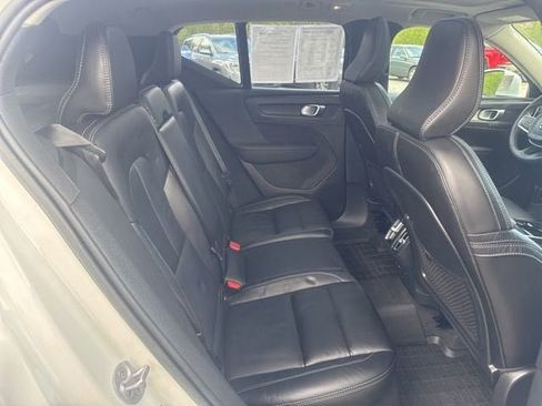 Used 2023 Volvo XC40 B5 Plus w/ Climate Package AWD/4WD image 30