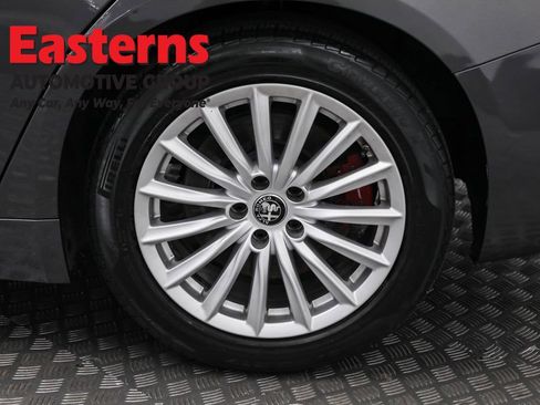 Used 2023 Alfa Romeo Giulia Sprint image 32