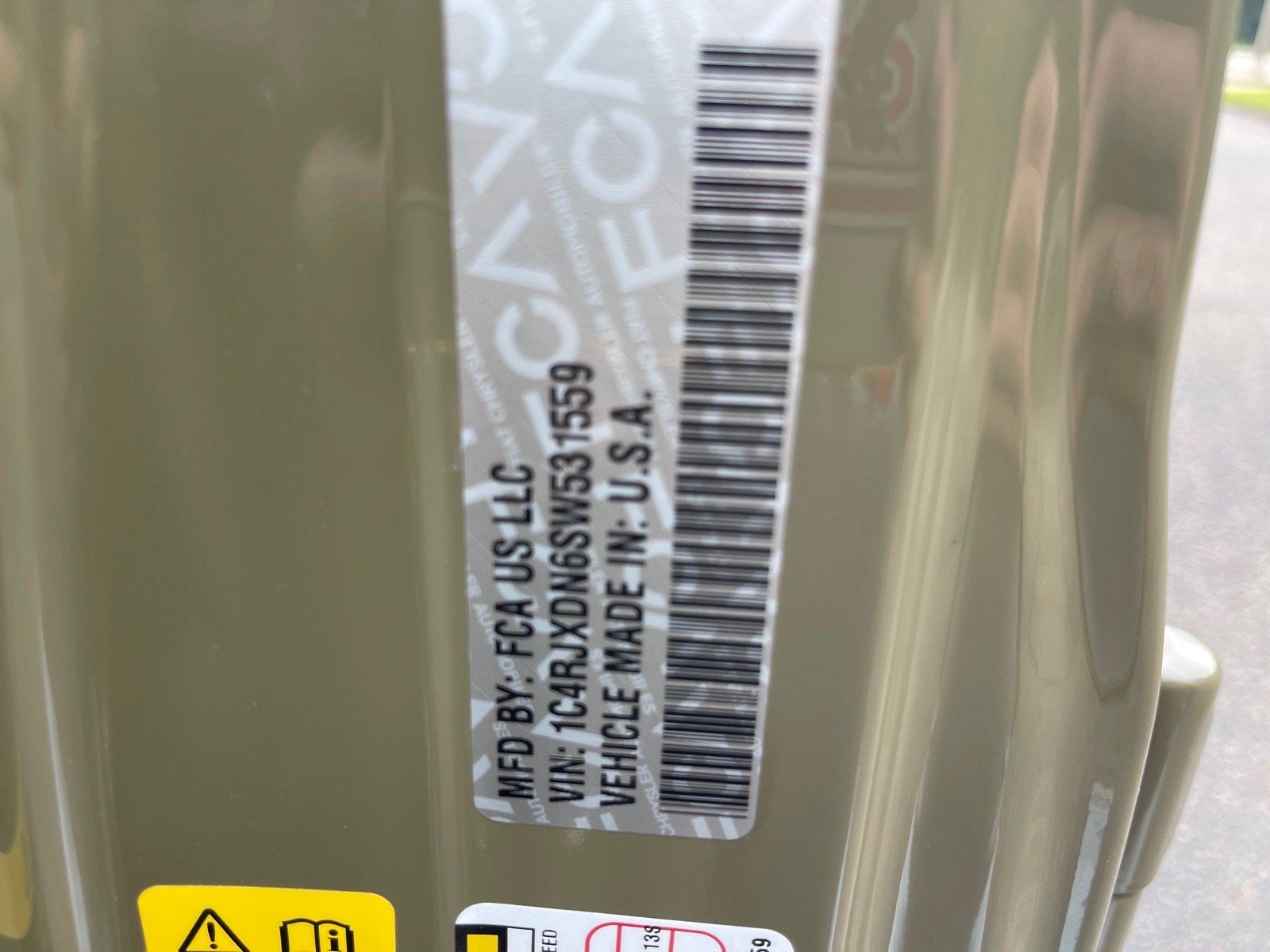Used 2025 Jeep Wrangler Unlimited Sport AWD/4WD image 11